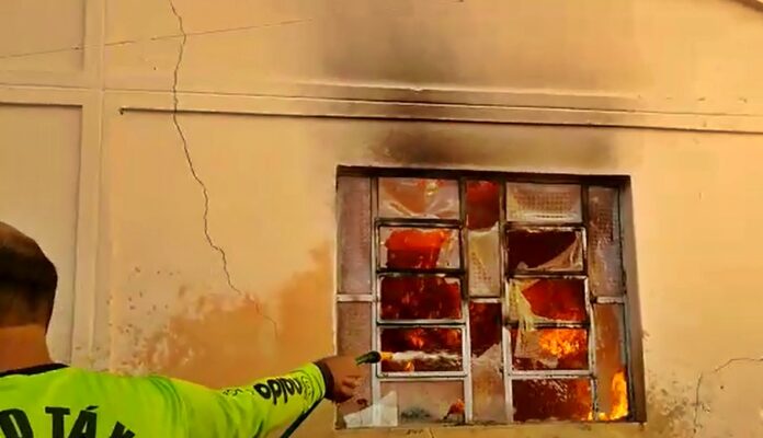 JATOBÁ: Celular pode ter causado incêndio em residência; Vídeo