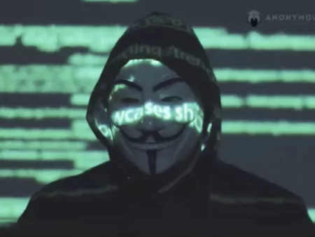 Grupo Anonymous divulga dados sigilosos de Bolsonaro, dos filhos e de ministros