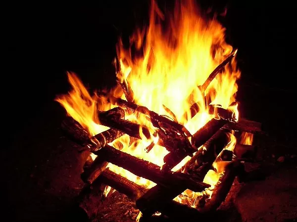 Ministério Público de Pernambuco: Fogueiras, queima e comercialização de fogos estão proibidos no estado