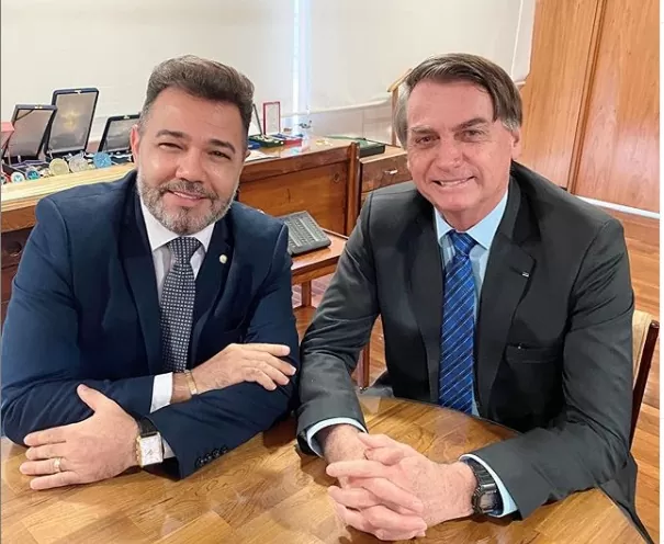 Marco Feliciano diz que Bolsonaro tinha razão sobre cloroquina e pede saída da OMS