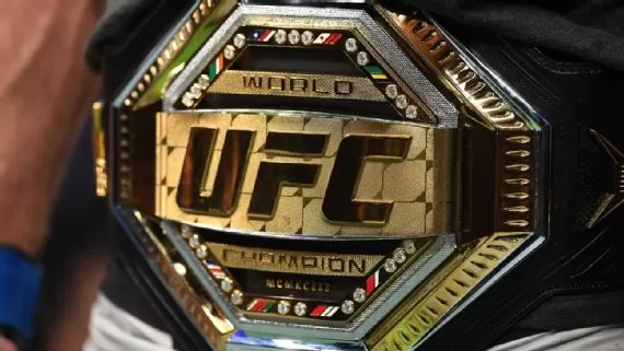 UFC confirma que Jon Jones abandonou cinturão e já anuncia quem vai lutar pelo título dos meio-pesados