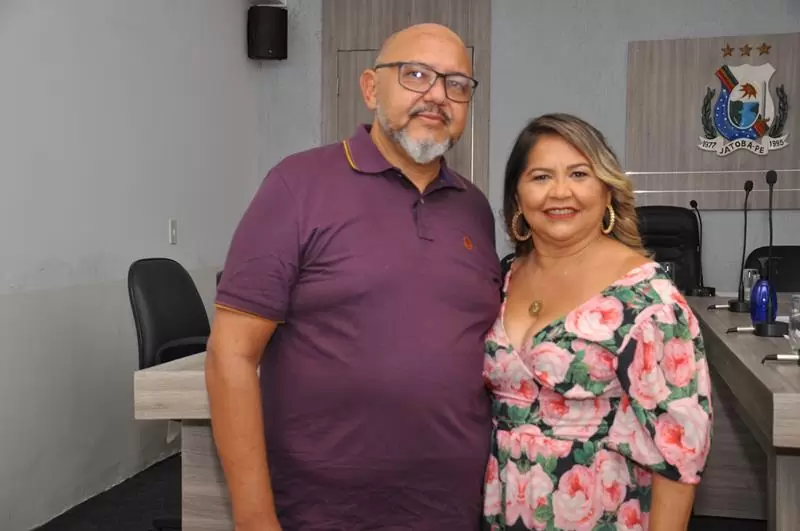 Jatobá: Em nota em Rede Social, Vereadora Dorilândia Alves (SD) repudia suspensão de alimentação no Hospital de Itaparica