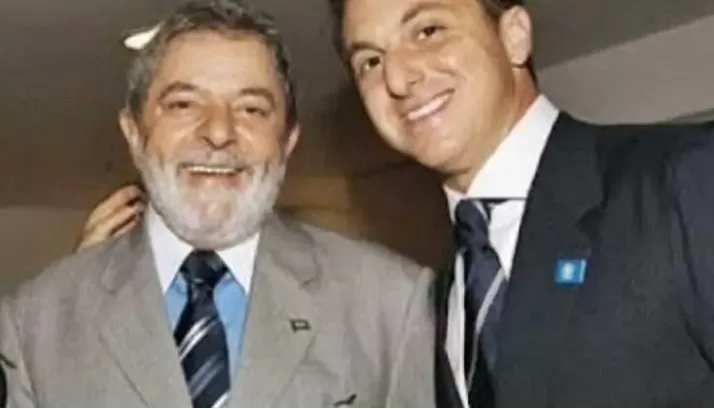 Ex-presidente Lula rebate Luciano Huck e diz que “figurinha carimbada” vale pelo álbum inteiro