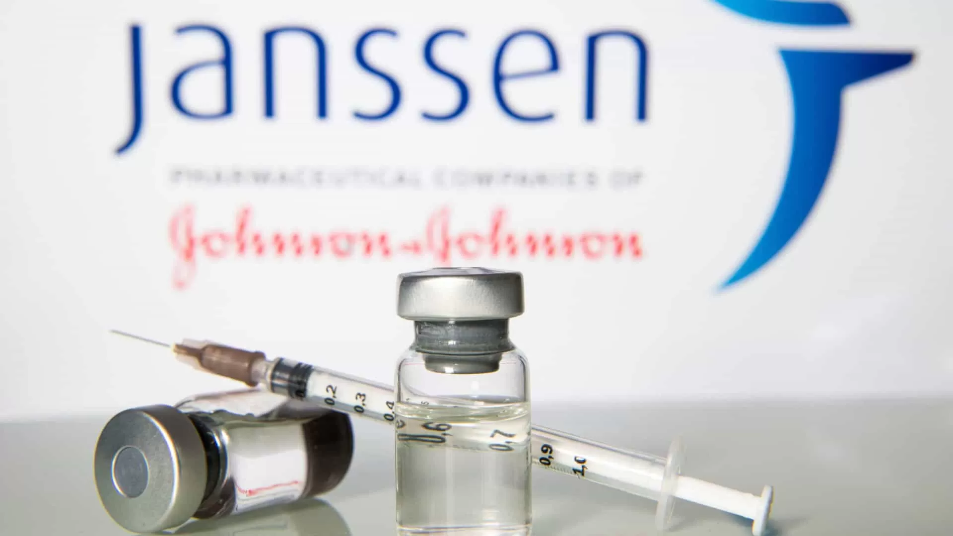 EUA alertam: Vacina da Janssen associada a doença rara grave