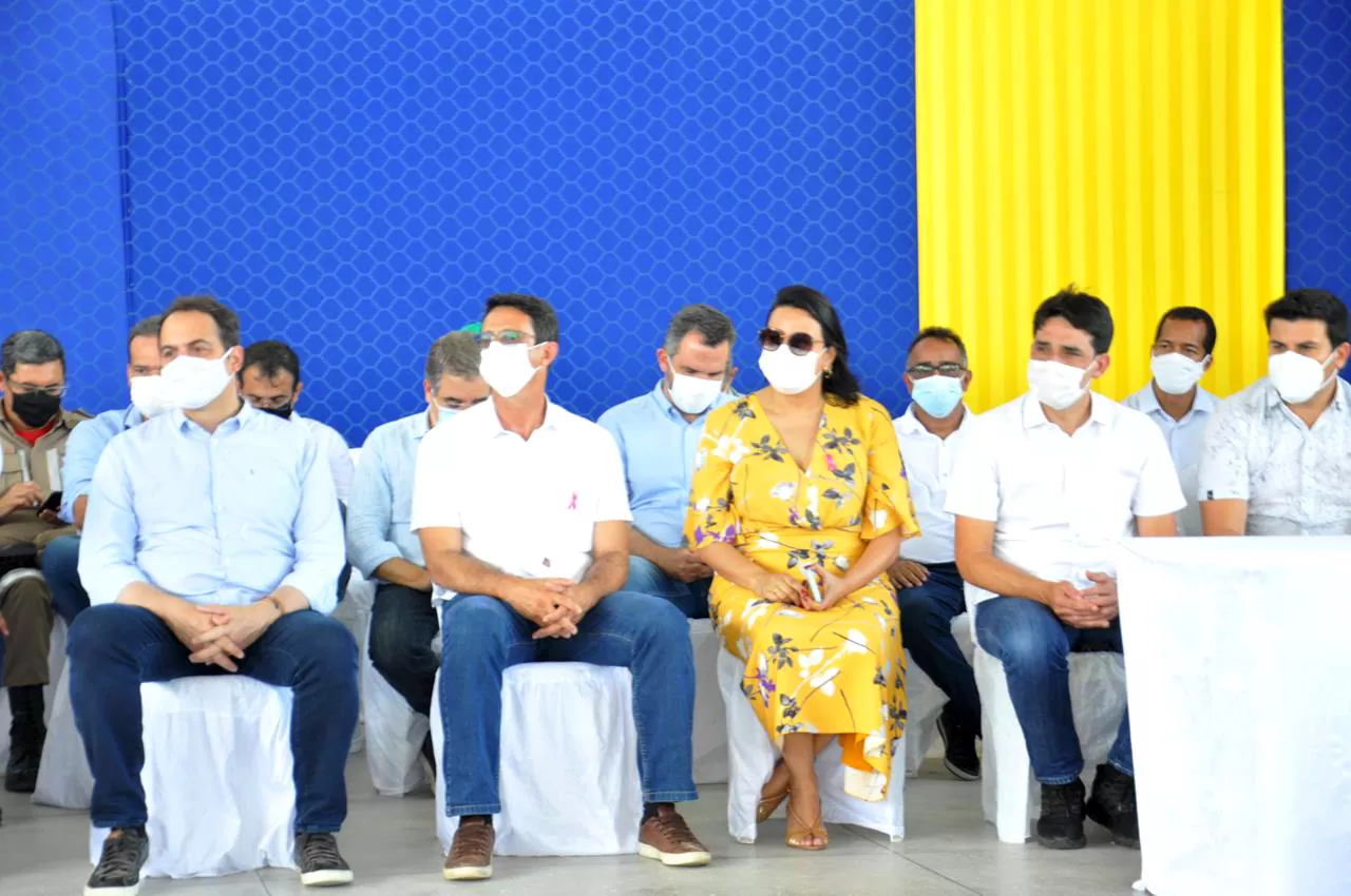 JATOBÁ: Governador Paulo Câmara anuncia investimentos no município; Fotos e Vídeo