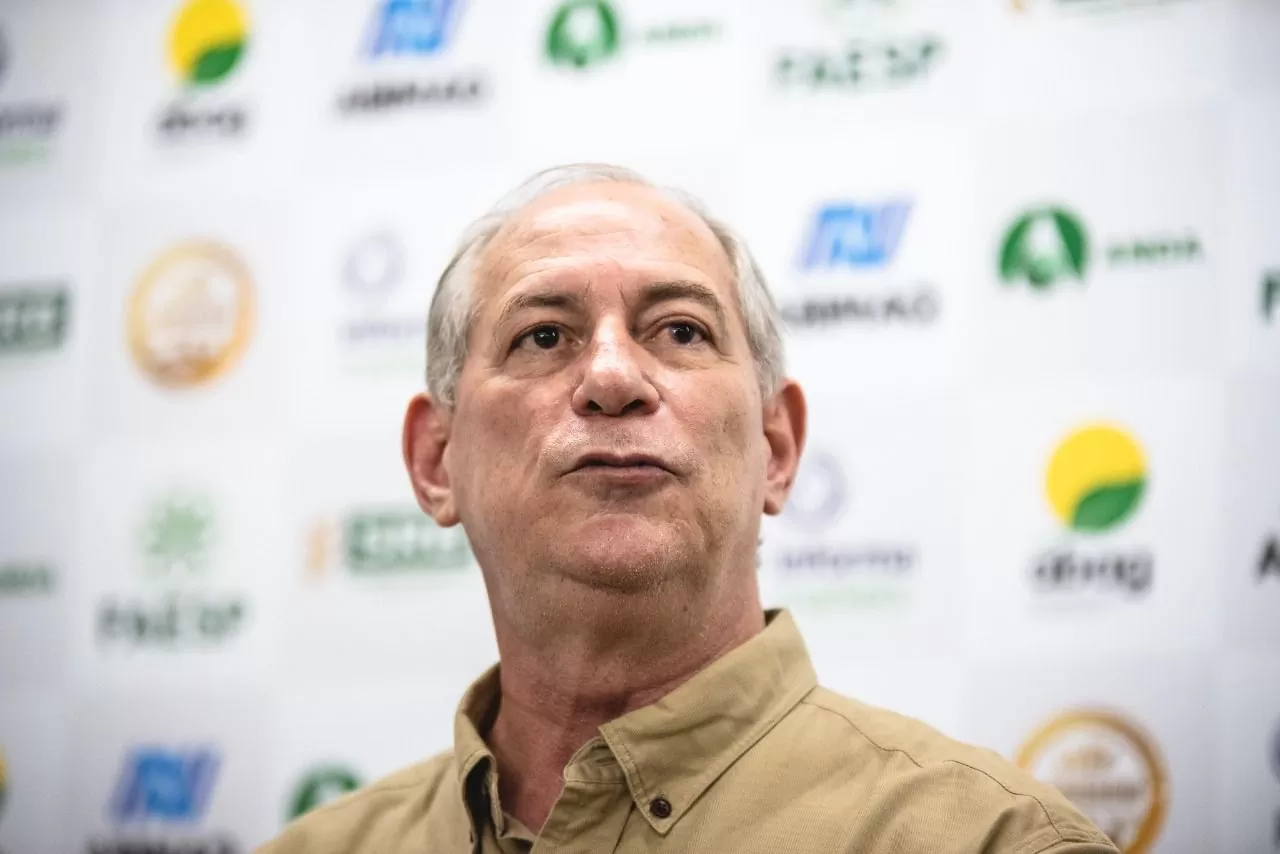 Ciro Gomes agride e xinga apoiador de Bolsonaro; VÍDEO