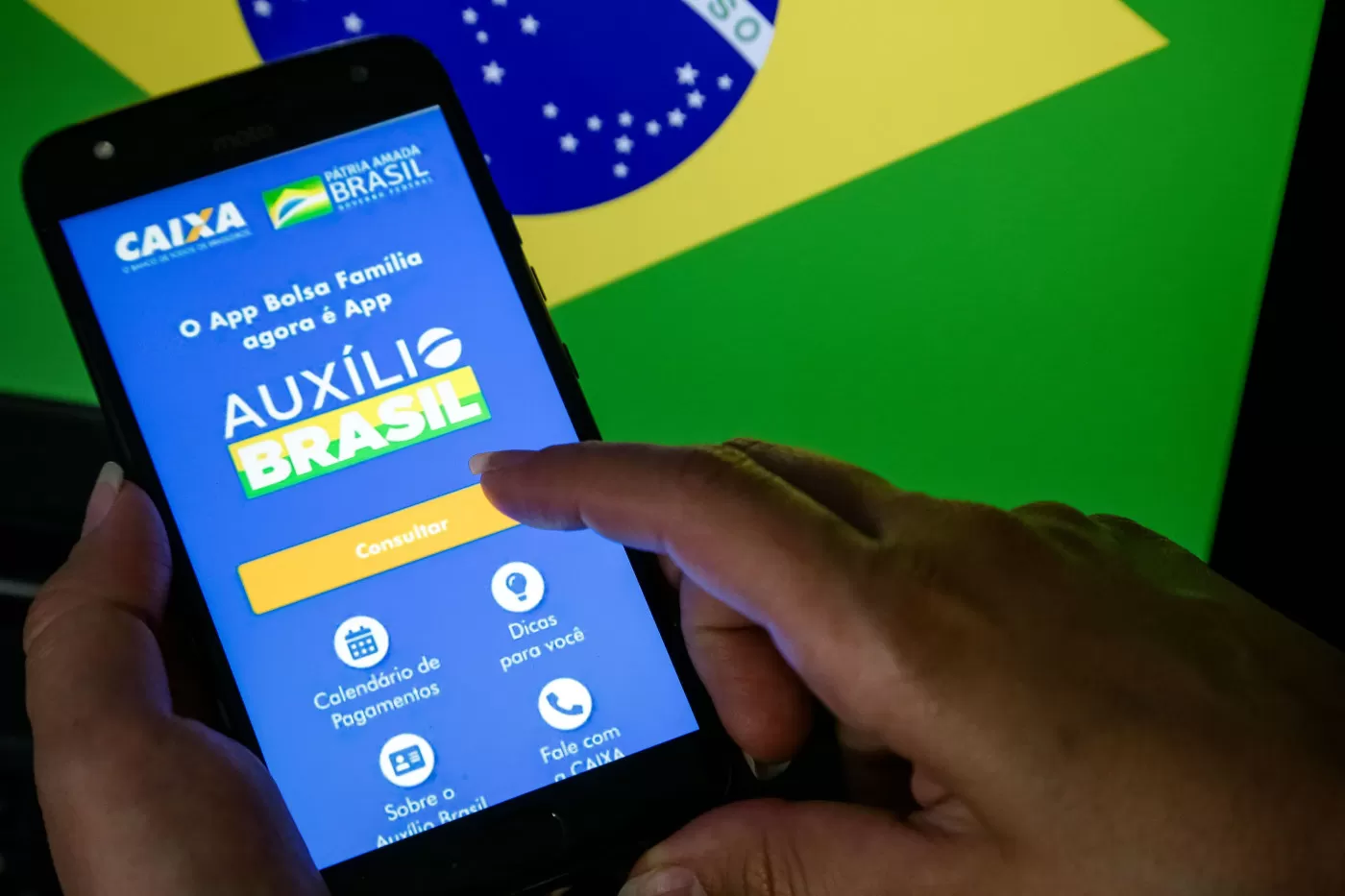AUXÍLIO BRASIL deve incluir mais de 1 milhão de brasileiros; veja se você está na lista