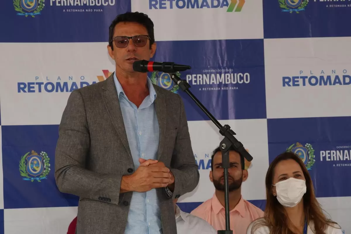 JATOBÁ: Em evento com o Governador Paulo Câmara, Prefeito Rogério Ferreira diz que “Frustrou o desejo da oposição em não querer ver a cidade crescer”; Fotos e Vídeo